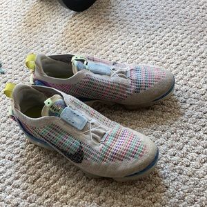 Used vapor max 2020